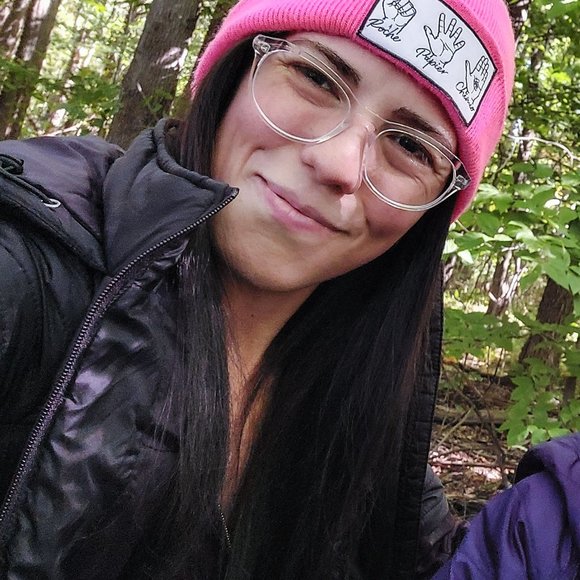 Meet your Posher, Phany - Picture 1 of 1